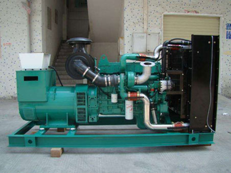 洛阳1100kw康明斯柴油发电机组图片 洛阳1100kw康明斯柴油发电机组图片